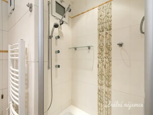 Pronájem bytu 1+1, Praha - Vršovice, Ruská, 43 m2