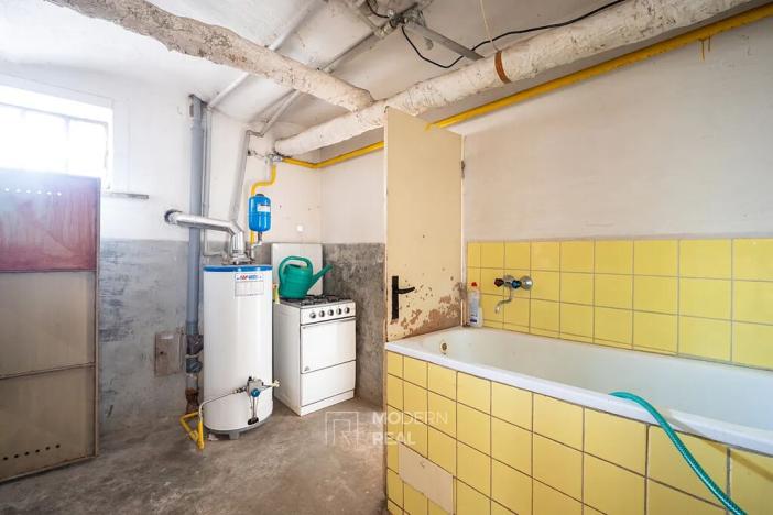 Prodej rodinného domu, Hustopeče, Komenského, 208 m2