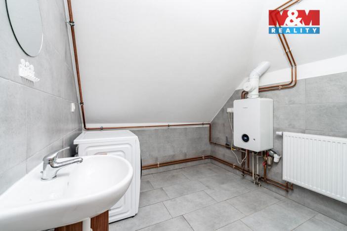 Prodej činžovního domu, Studená, nám. Sv. J. Nepomuckého, 229 m2