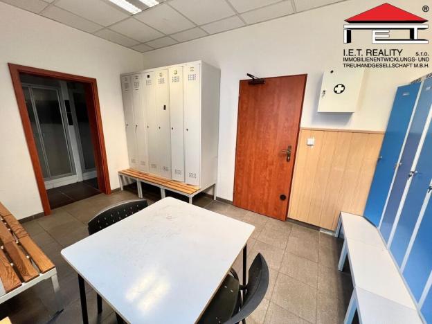 Pronájem skladu, Ostrava, Sokolská třída, 181 m2