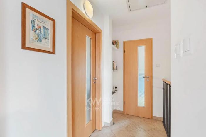 Prodej bytu 4+kk, Nehvizdy, Pražská, 107 m2