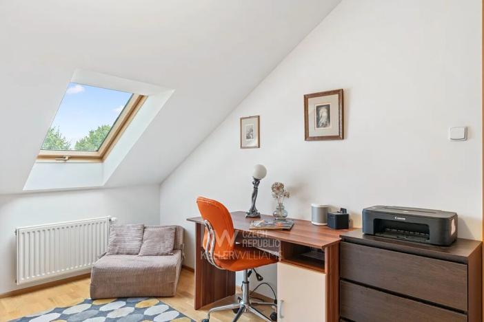 Prodej bytu 4+kk, Nehvizdy, Pražská, 107 m2