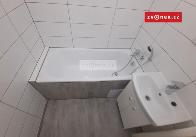 Pronájem bytu 3+1, Zlín - Malenovice, třída Svobody, 68 m2