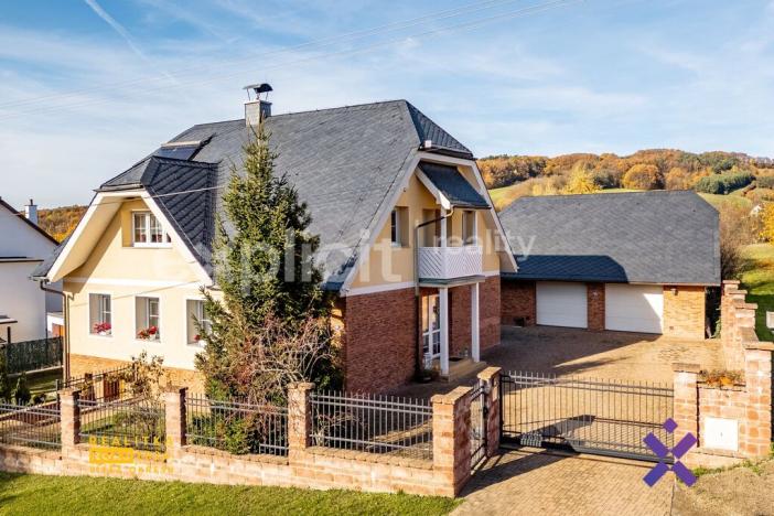 Prodej rodinného domu, Provodov, 234 m2