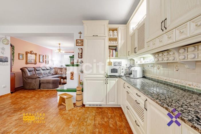 Prodej rodinného domu, Provodov, 234 m2