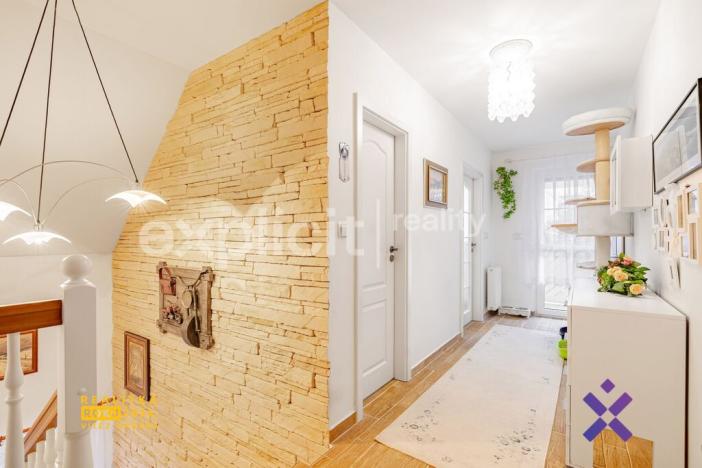 Prodej rodinného domu, Provodov, 234 m2