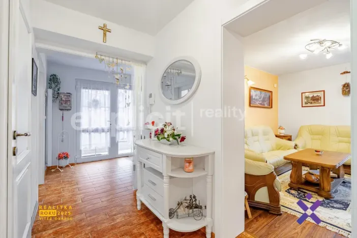 Prodej rodinného domu, Provodov, 234 m2