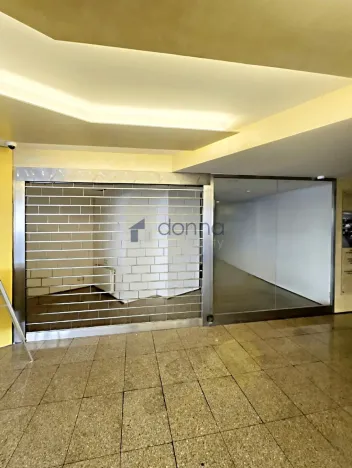 Pronájem obchodního prostoru, Praha, Václavské náměstí, 32 m2