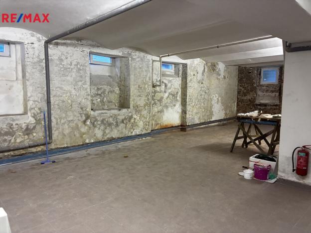 Prodej skladu, Karlovy Vary, Moravská, 75 m2