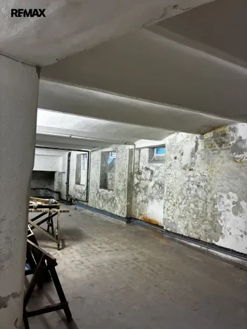 Pronájem skladu, Karlovy Vary, Moravská, 75 m2