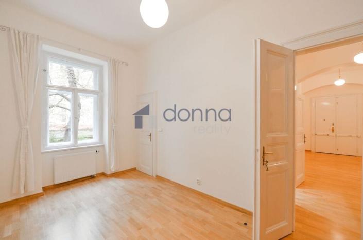 Pronájem bytu 3+kk, Praha, Mánesova, 118 m2