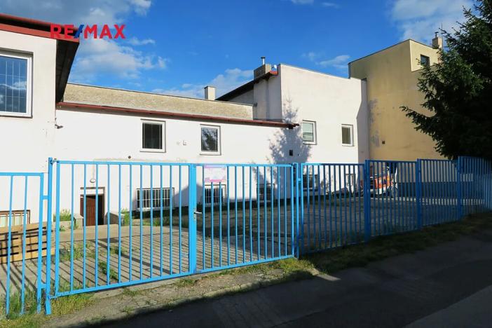 Pronájem obchodního prostoru, Praha - Čimice, Na průhonu, 150 m2