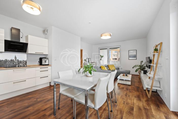 Prodej bytu 2+kk, Praha - Horní Měcholupy, Modenská, 66 m2