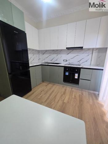 Prodej bytu 3+kk, Drač, 98 m2