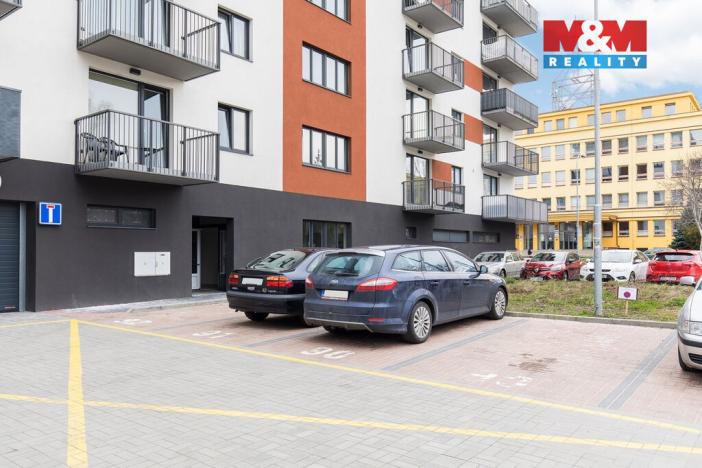 Pronájem bytu 2+kk, Pardubice, Na Spravedlnosti, 52 m2