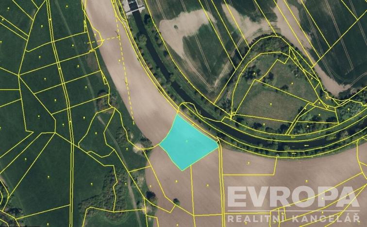 Prodej pozemku, Žiželice, 4401 m2