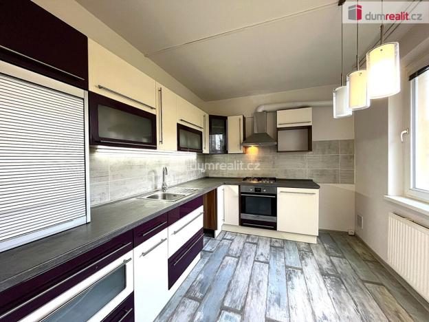 Prodej bytu 3+1, Sokolov, Jiřího z Poděbrad, 80 m2