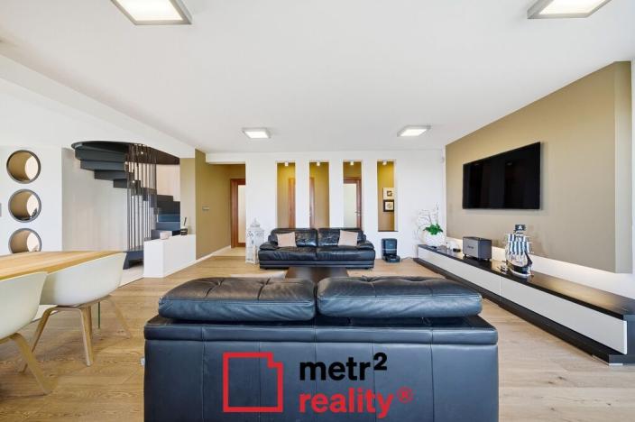 Prodej rodinného domu, Slatinky, 258 m2