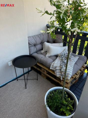 Pronájem bytu 1+kk, Praha, Zdeňky Nyplové, 56 m2