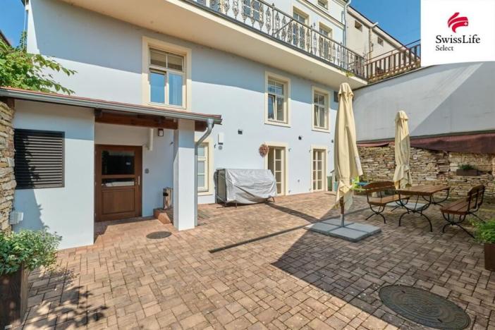 Prodej ubytování, Nové Město nad Metují, Husovo náměstí, 927 m2