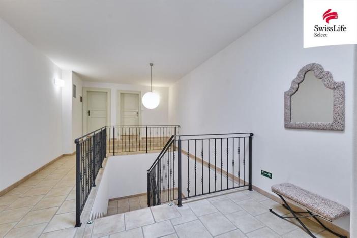 Prodej ubytování, Nové Město nad Metují, Husovo náměstí, 927 m2