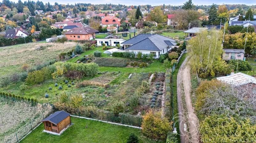 Prodej pozemku pro bydlení, Kamenice, 1421 m2