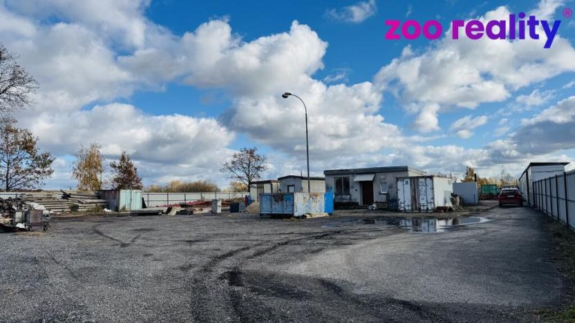 Prodej komerčního pozemku, Lišov, 3904 m2