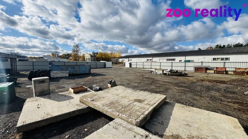 Prodej komerčního pozemku, Lišov, 3904 m2