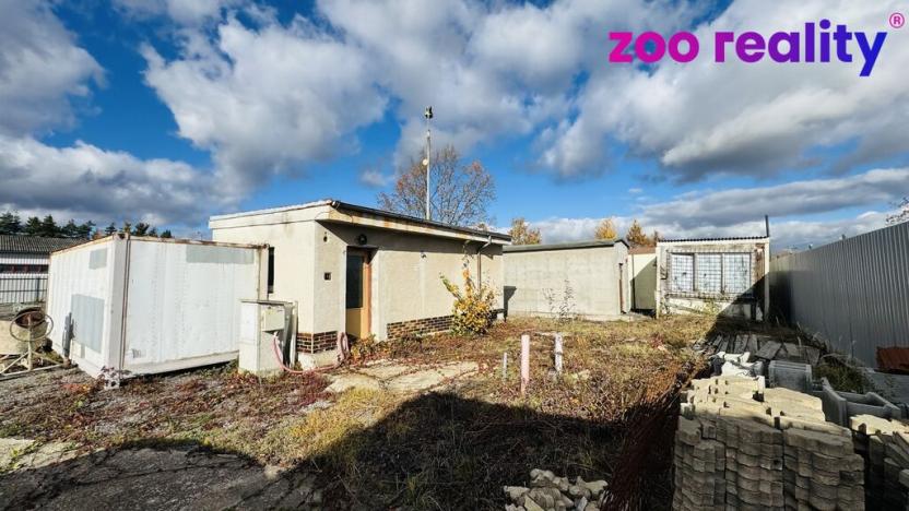 Prodej komerčního pozemku, Lišov, 3904 m2