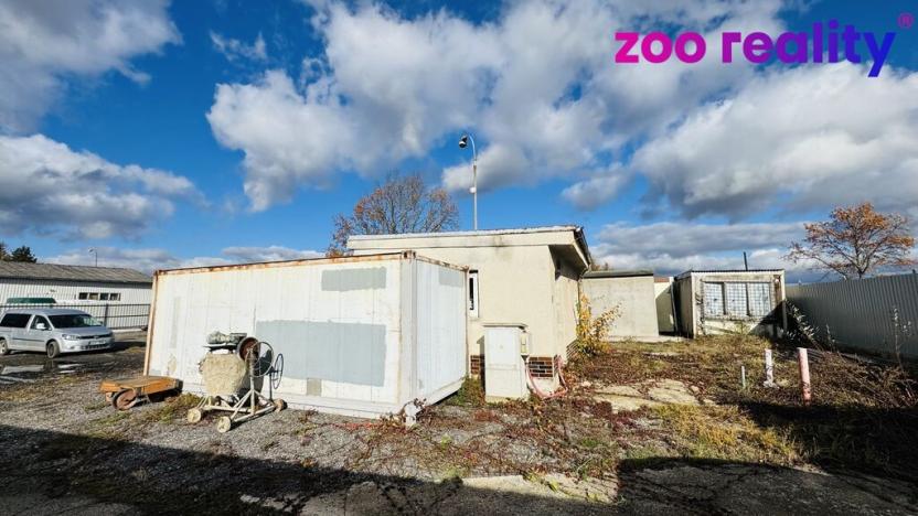 Prodej komerčního pozemku, Lišov, 3904 m2