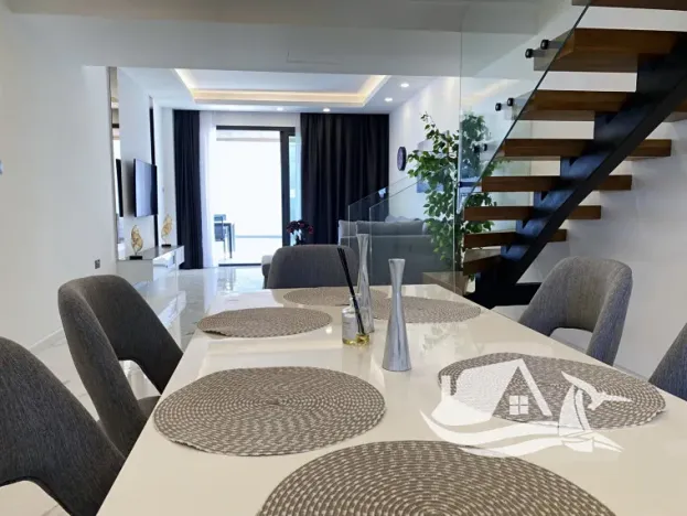 Prodej bytu 4+1, Trikomo, Kypr, 162 m2