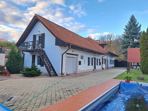 Prodej rodinného domu, Račice, 570 m2