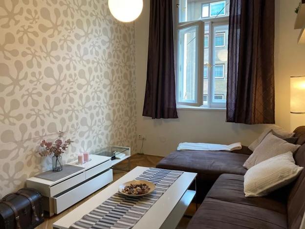 Pronájem bytu 2+1, Praha - Nové Město, Rumunská, 63 m2