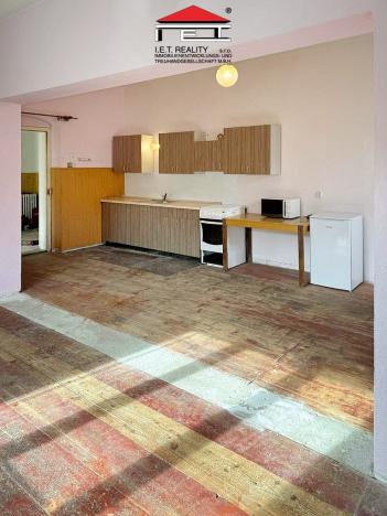 Prodej vily, Javorník - Horní Hoštice, 673 m2