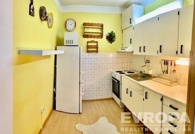 Pronájem bytu 2+kk, Kolín - Kolín II, Moravcova, 38 m2