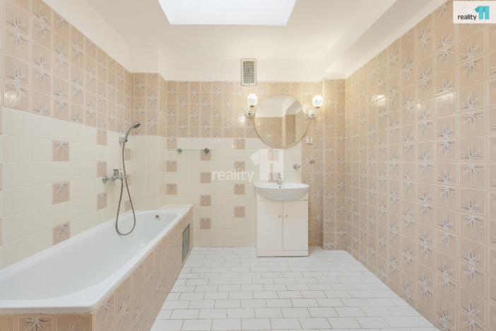 Prodej rodinného domu, Praha - Háje, Otická, 226 m2