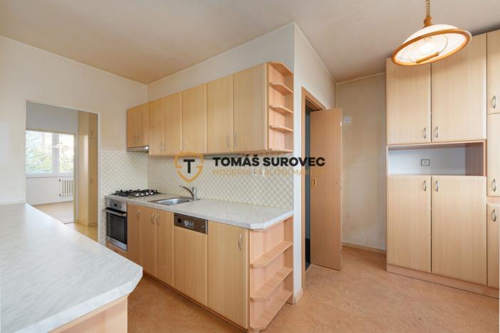 Prodej bytu 3+1, Otrokovice, Obchodní, 77 m2