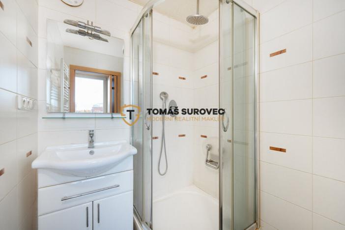 Prodej bytu 3+1, Otrokovice, Obchodní, 77 m2