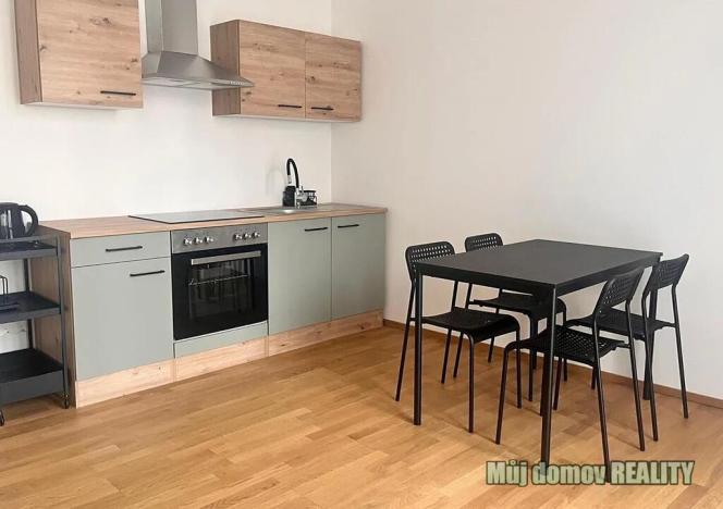 Pronájem bytu 1+kk, Praha - Smíchov, Vackové, 42 m2