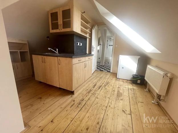 Pronájem bytu 1+1, Plzeň, náměstí Českých bratří, 46 m2