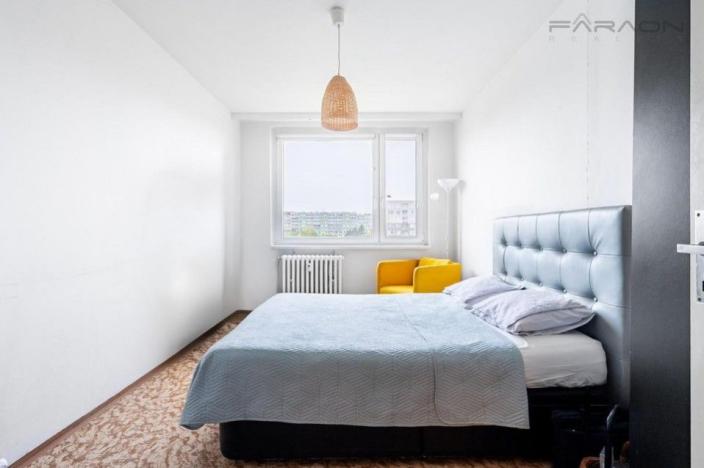 Pronájem bytu 4+1, Praha - Stodůlky, Petržílkova, 79 m2