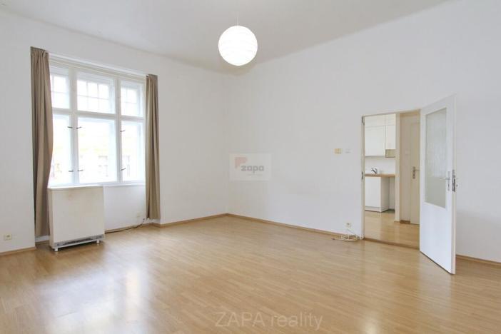 Pronájem bytu 2+kk, Praha - Smíchov, Grafická, 42 m2