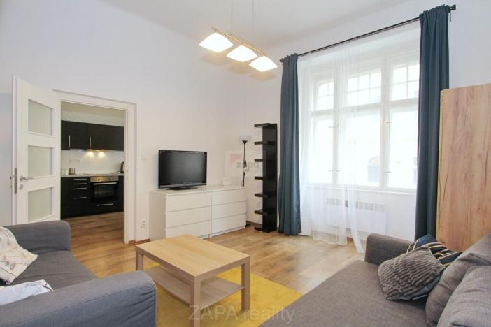 Pronájem bytu 2+kk, Praha - Smíchov, Grafická, 42 m2