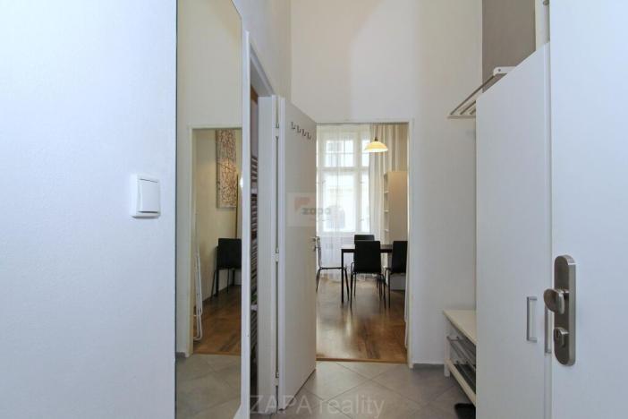 Pronájem bytu 2+kk, Praha - Smíchov, Grafická, 42 m2