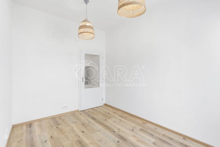 Pronájem bytu 3+1, Praha - Vinohrady, Římská, 74 m2