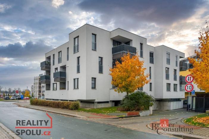 Prodej bytu 2+kk, Hradec Králové - Třebeš, Pod Svahem, 56 m2