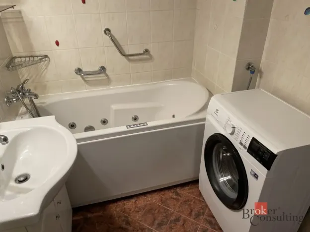 Pronájem bytu 3+1, Jindřichův Hradec - Jindřichův Hradec III, Sídliště, 68 m2