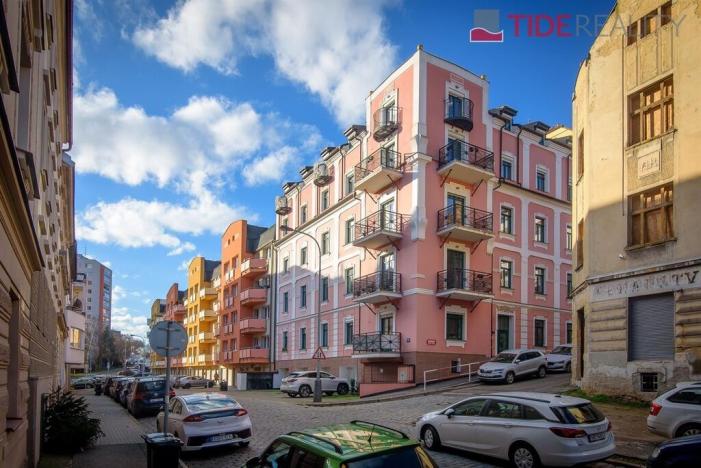 Pronájem bytu 4+kk, Praha - Břevnov, Na viničce, 135 m2