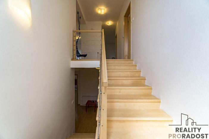 Pronájem rodinného domu, Ostrava, U Váhy, 296 m2