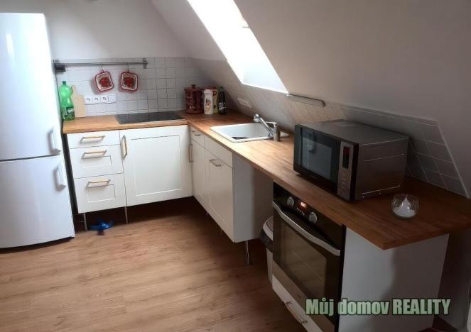 Pronájem bytu 1+kk, Praha - Horní Počernice, Jívanská, 60 m2